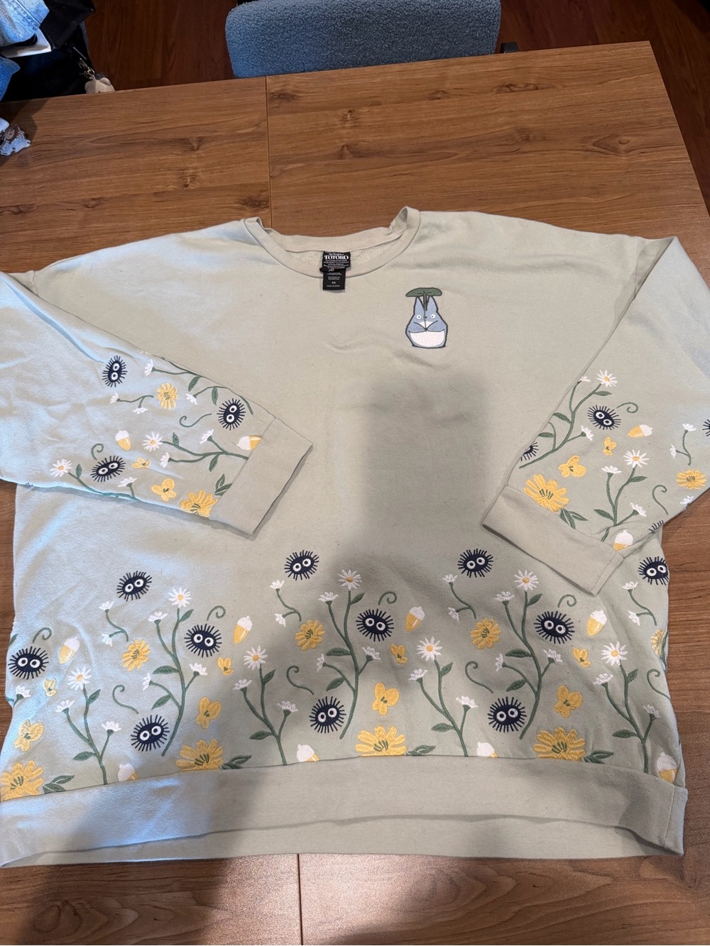 Pastel Green Floral Crewneck Sweatshirt with Totoro Patch 4XL